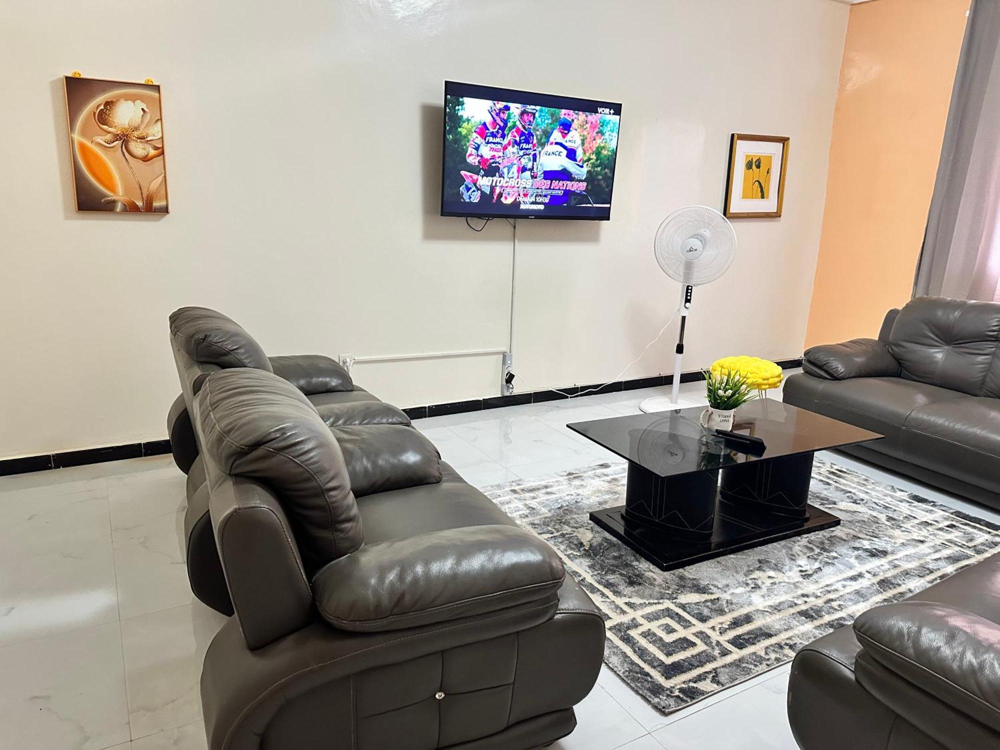 Residences Primis Thies - Appartements Et Chambres Εξωτερικό φωτογραφία